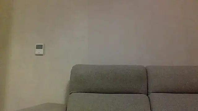 ANGELSANTAMARIA- online show from November 23, 2025, 8:52 pm