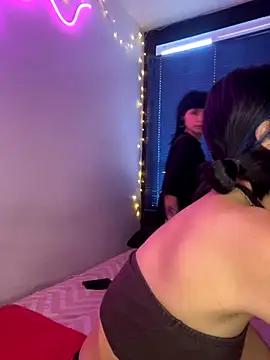 mavimist   online show from November 16, 2025, 9:31 pm