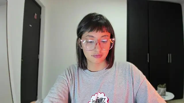 ggor4w33 online show from October 11, 2025, 8:13 am