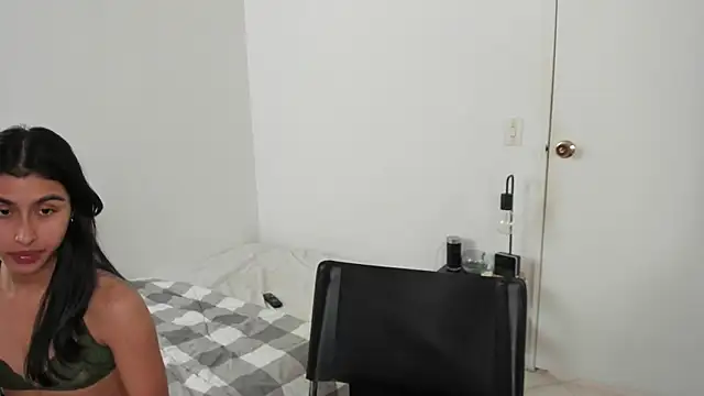 Mazikeen  18 online show from April 20, 2026, 1:36 pm