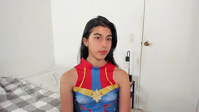 Snapshot of Mazikeen__18 chatting on June 29, 2026, 1:33 pm Mazikeen 18 online show from June 29, 2026, 1:33 pm