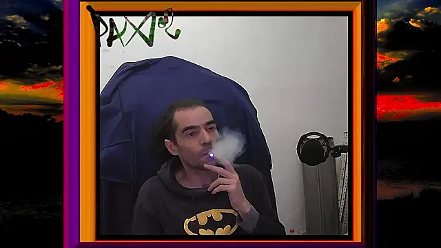 Snapshot of ReyDeBotones chatting on March 4, 2026, 7:53 pm ReyDeBotones online show from March 4, 2026, 7:53 pm