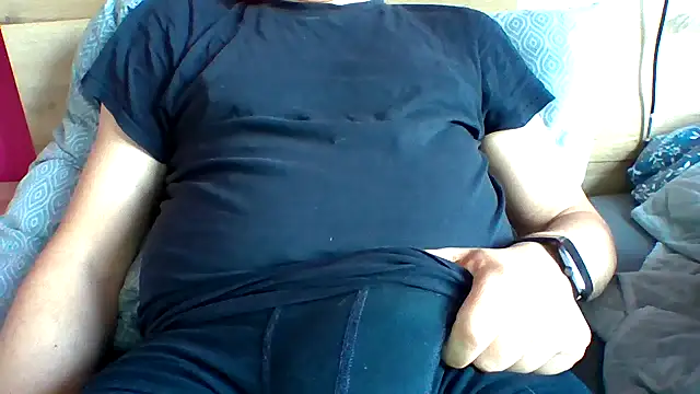 Snapshot of ruplumber chatting on April 23, 2026, 4:35 am ruplumber online show from April 23, 2026, 4:35 am