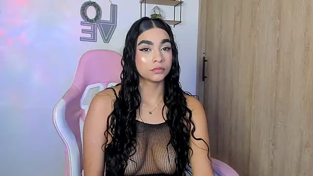 Bella ricci  online show from November 27, 2025, 1:07 am