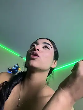Bella ricci  online show from February 4, 2026, 2:06 am