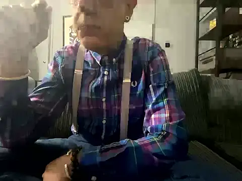 hoxtonsub online show from January 17, 2026, 1:21 am