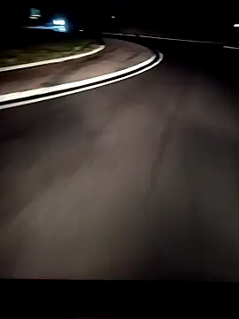 Dam70 online show from December 22, 2025, 6:32 am