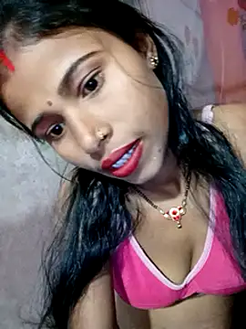 Snapshot of Miss_triha chatting on February 7, 2025, 7:06 pm Miss triha online show from February 7, 2025, 7:06 pm