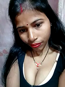 Snapshot of Miss_triha chatting on February 9, 2025, 8:56 pm Miss triha online show from February 9, 2025, 8:56 pm