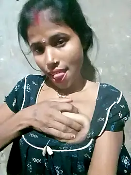 Snapshot of Miss_triha chatting on March 4, 2025, 1:01 am Miss triha online show from March 4, 2025, 1:01 am