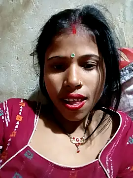 Snapshot of Miss_triha chatting on March 11, 2025, 12:54 am Miss triha online show from March 11, 2025, 12:54 am