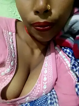 Snapshot of Miss_triha chatting on November 4, 2025, 11:42 am Miss triha online show from November 4, 2025, 11:42 am