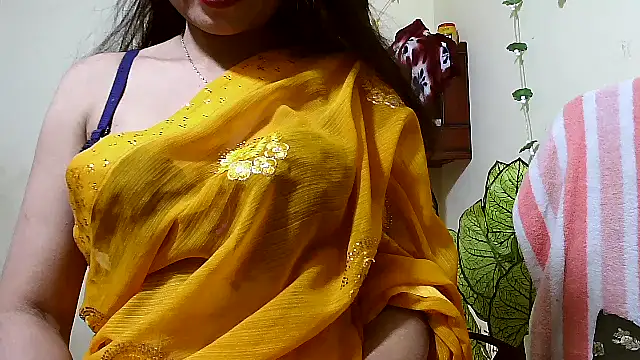 Snapshot of Rubi-Ji chatting on November 8, 2025, 5:40 am Rubi-Ji online show from November 8, 2025, 5:40 am