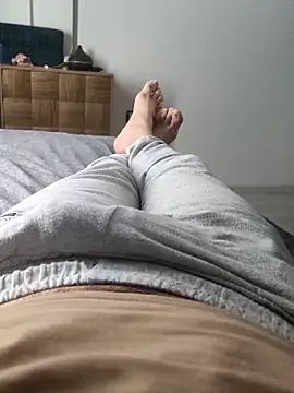 legolasleo online show from March 29, 2026, 7:41 am