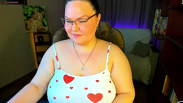 Vivien  wet online show from March 4, 2026, 7:53 pm