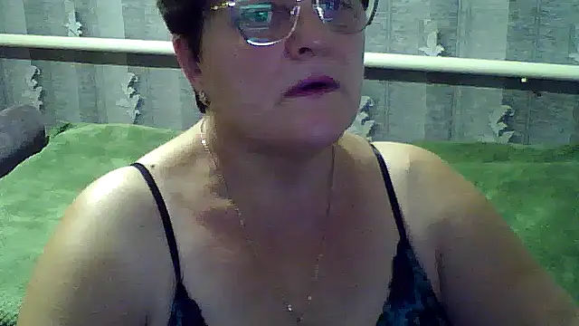 ElzaJewel online show from October 7, 2025, 7:22 pm