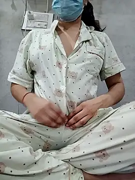 Snapshot of EZ_shuvani chatting on March 18, 2025, 6:14 am EZ shuvani online show from March 18, 2025, 6:14 am