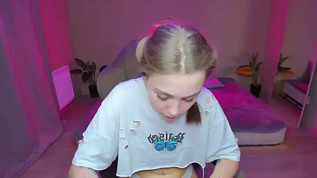 YourMegan online show from February 28, 2025, 1:47 am