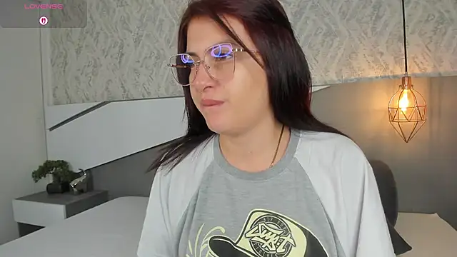 Miile Evans online show from March 6, 2025, 1:35 pm