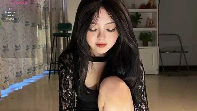 nanaliu6 online show from September 9, 2025, 11:15 pm