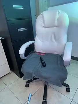 Nicky gh online show from March 9, 2025, 10:52 pm