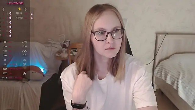 Agatha Mott online show from September 15, 2025, 5:07 am