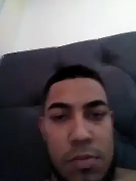 Elgroney23 online show from February 4, 2025, 8:28 pm