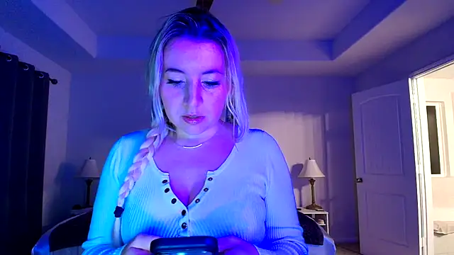 kaliii jones online show from April 12, 2026, 4:06 am