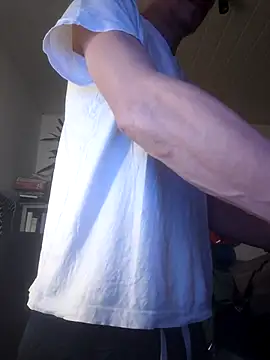 leinadanal online show from February 4, 2025, 11:38 pm