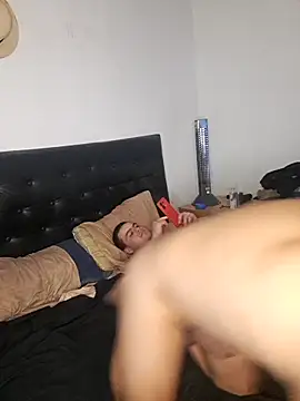 Snapshot of liamlara chatting on October 5, 2025, 4:33 am liamlara online show from October 5, 2025, 4:33 am