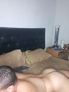 Snapshot of liamlara chatting on October 23, 2025, 4:01 am liamlara online show from October 23, 2025, 4:01 am