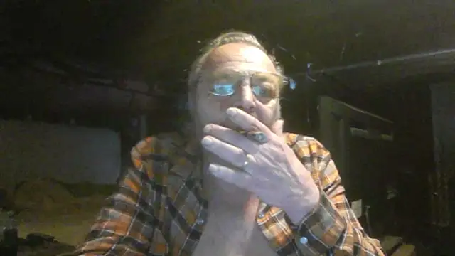 Snapshot of mercuryice chatting on February 21, 2026, 6:31 pm mercuryice online show from February 21, 2026, 6:31 pm