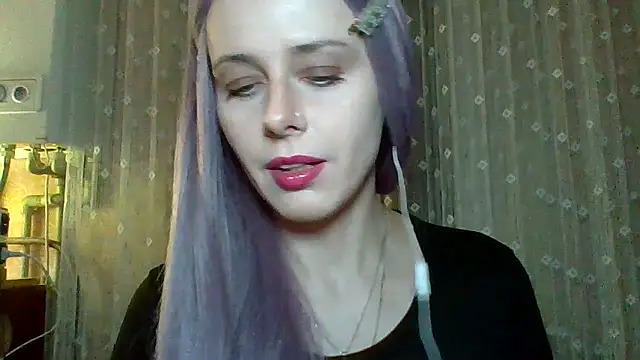 LuminousLady online show from February 26, 2025, 7:38 pm