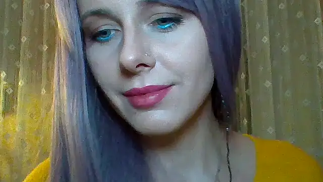 LuminousLady online show from March 7, 2025, 9:06 pm