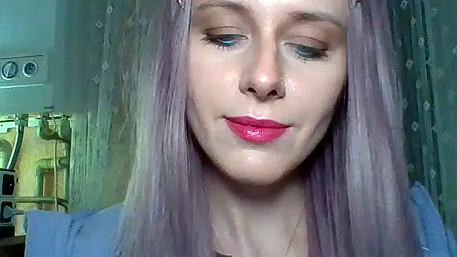 LuminousLady online show from March 9, 2025, 9:36 pm