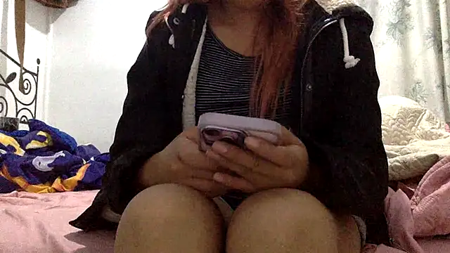 sharonlopez9611 online show from December 5, 2025, 3:15 am