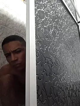 Snapshot of Mineirinho043 chatting on February 11, 2025, 3:50 am Mineirinho043 online show from February 11, 2025, 3:50 am