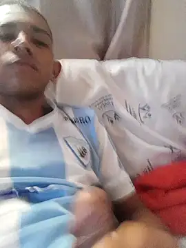 Snapshot of Mineirinho043 chatting on February 12, 2025, 11:29 am Mineirinho043 online show from February 12, 2025, 11:29 am