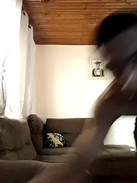 Snapshot of Mineirinho043 chatting on February 14, 2025, 5:46 pm Mineirinho043 online show from February 14, 2025, 5:46 pm