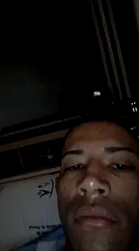 Snapshot of Mineirinho043 chatting on February 15, 2025, 12:54 pm Mineirinho043 online show from February 15, 2025, 12:54 pm