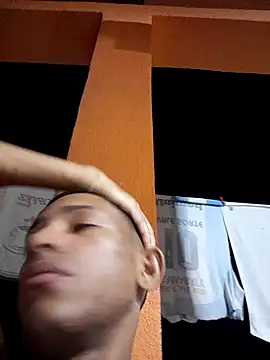 Snapshot of Mineirinho043 chatting on February 15, 2025, 11:47 pm Mineirinho043 online show from February 15, 2025, 11:47 pm