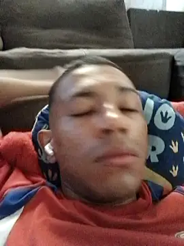 Snapshot of Mineirinho043 chatting on February 18, 2025, 12:28 pm Mineirinho043 online show from February 18, 2025, 12:28 pm