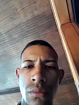 Snapshot of Mineirinho043 chatting on February 21, 2025, 12:17 pm Mineirinho043 online show from February 21, 2025, 12:17 pm