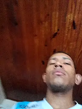 Snapshot of Mineirinho043 chatting on February 21, 2025, 3:21 pm Mineirinho043 online show from February 21, 2025, 3:21 pm