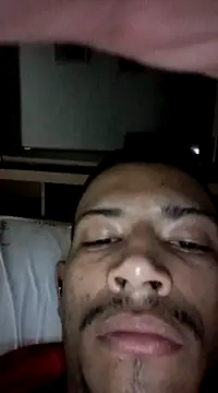 Snapshot of Mineirinho043 chatting on March 8, 2025, 6:54 am Mineirinho043 online show from March 8, 2025, 6:54 am