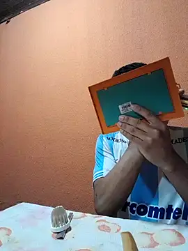 Snapshot of Mineirinho043 chatting on March 16, 2025, 11:57 pm Mineirinho043 online show from March 16, 2025, 11:57 pm