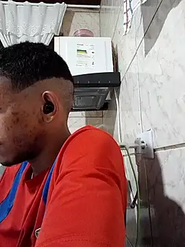 Snapshot of Mineirinho043 chatting on March 18, 2025, 2:47 am Mineirinho043 online show from March 18, 2025, 2:47 am