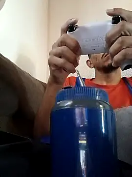 Snapshot of Mineirinho043 chatting on March 21, 2025, 1:45 pm Mineirinho043 online show from March 21, 2025, 1:45 pm