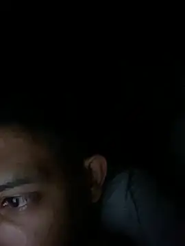 Snapshot of Mineirinho043 chatting on March 23, 2025, 5:43 am Mineirinho043 online show from March 23, 2025, 5:43 am