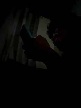 Mineirinho043 online show from December 1, 2025, 11:43 pm